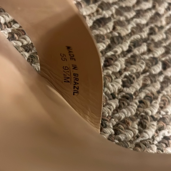 DVF Opal wedges tan size 9.5 Good condition - Picture 8 of 8